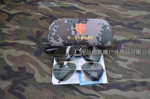 守護飛行視野，盡顯運動風范——解析供應殲十版07飛行偏光太陽鏡